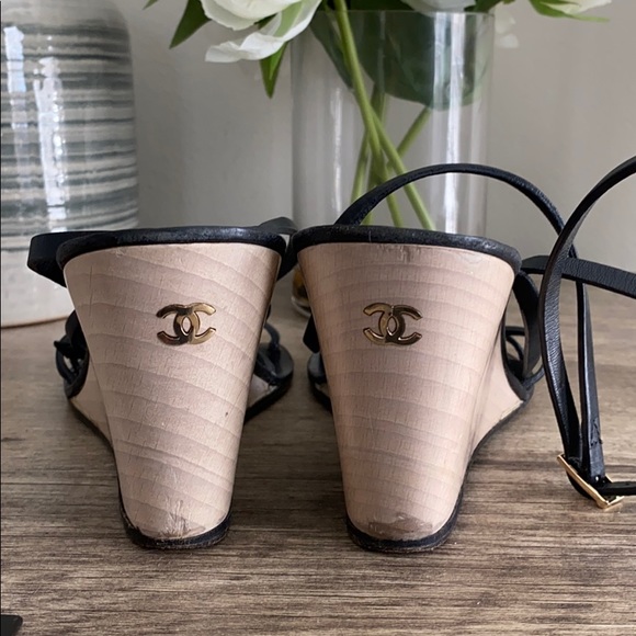 🎉SOLD🎊Chanel sandals - Picture 6 of 9
